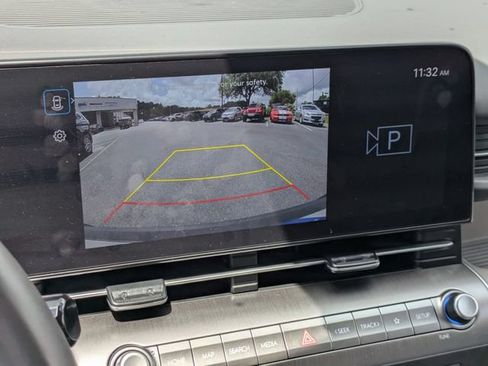 Used 2025 Hyundai Kona SEL AWD/4WD image 22