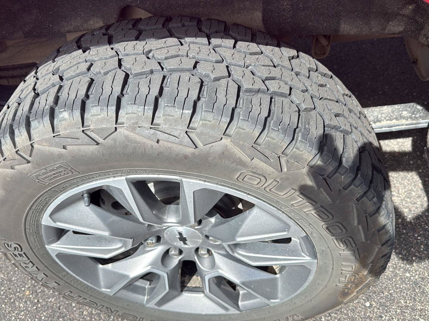 Used 2021 Chevrolet Silverado 1500 RST w/ Z71 Off-Road Package AWD/4WD image 12