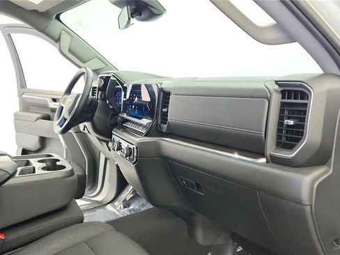 Used 2023 Chevrolet Silverado 1500 LT image 36