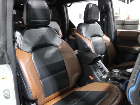 Used 2022 Ford Bronco Outer Banks AWD/4WD image 39