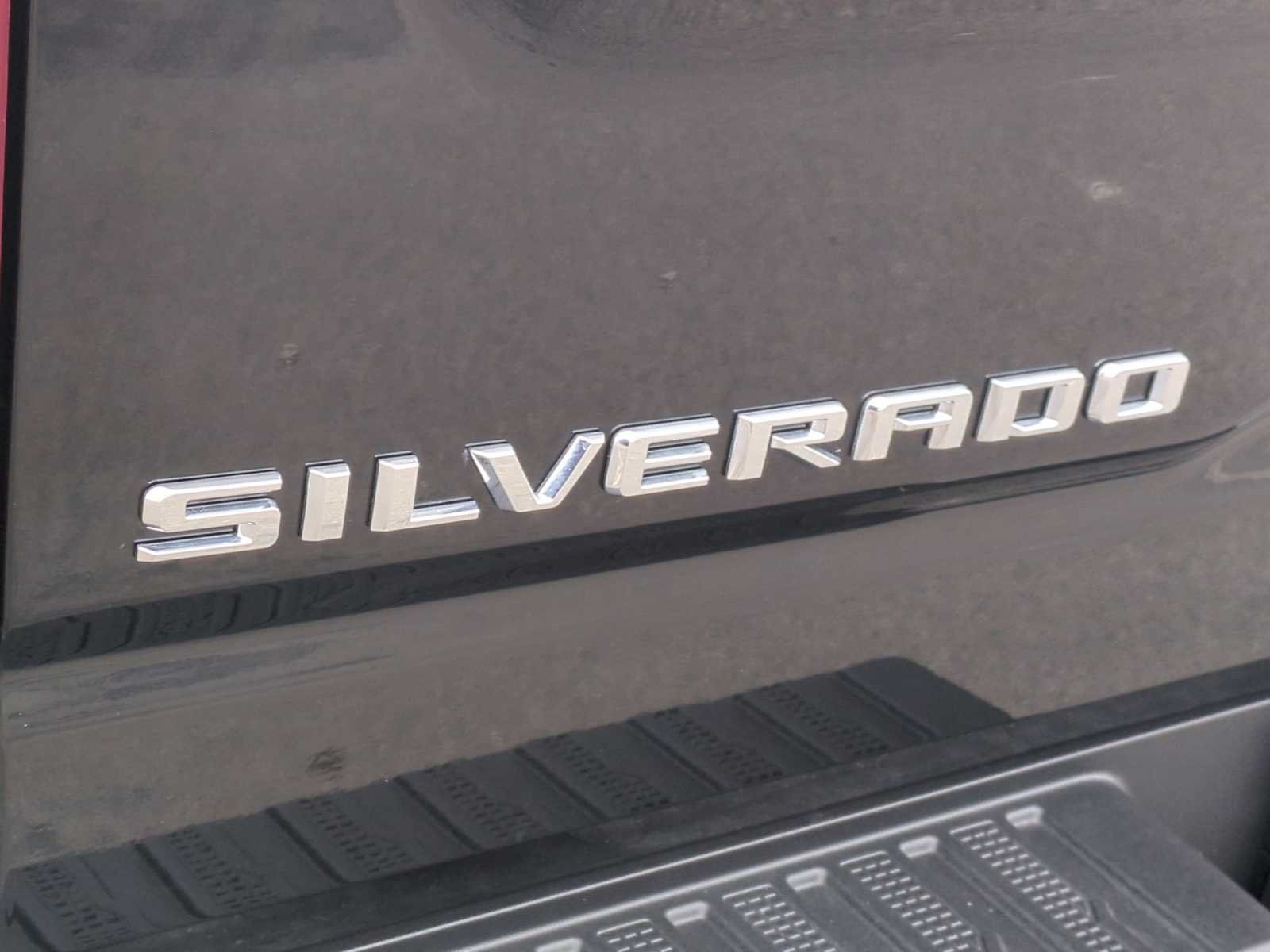 Used 2024 Chevrolet Silverado 2500 LTZ w/ LTZ Premium Package AWD/4WD image 9