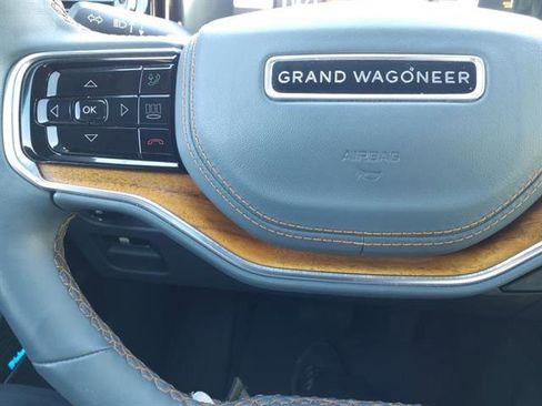 Used 2022 Jeep Grand Wagoneer Series II w/ Convenience Group III image 18