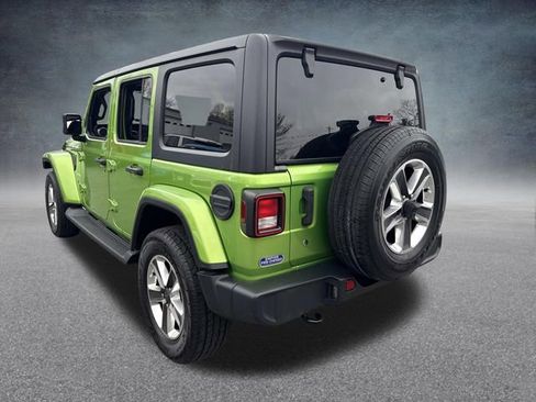 Used 2019 Jeep Wrangler Unlimited Sahara AWD/4WD image 9