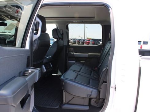 Used 2023 Ford F250 Lariat w/ Lariat Ultimate Package AWD/4WD image 17