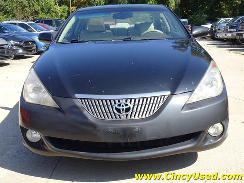 Used 2004 Toyota Solara SLE FWD image 2