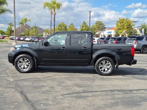 Used 2021 Nissan Frontier SV RWD image 9