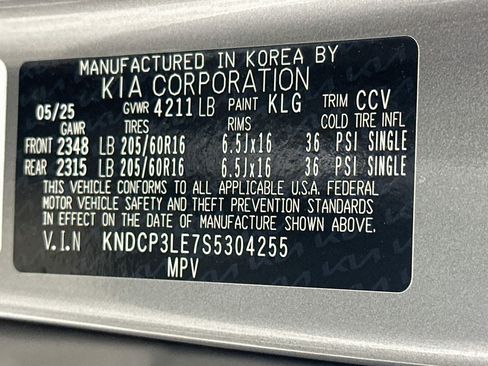 Used 2025 Kia Niro LX FWD image 12