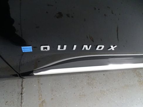 Used 2025 Chevrolet Equinox EV LT FWD image 24