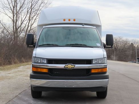 New 2026 Chevrolet Express 3500 w/ Power Convenience Package RWD image 20