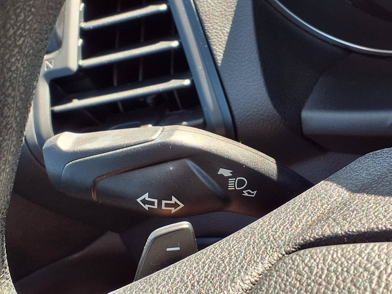Used 2017 Ford Escape SE w/ SE Cold Weather Package FWD image 29