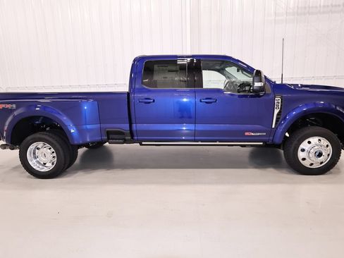 New 2026 Ford F450 Lariat w/ Lariat Ultimate Package AWD/4WD image 2