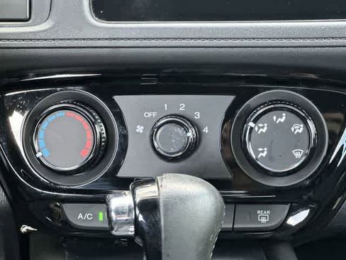 Used 2022 Honda HR-V Sport image 13
