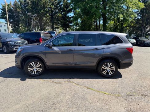 Used 2017 Honda Pilot EX-L image 4