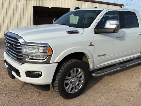 Used 2023 RAM 2500 Limited image 3