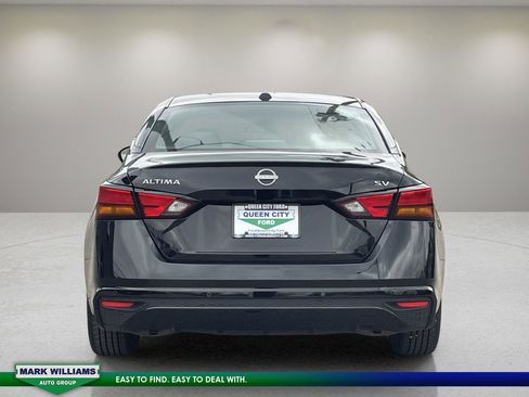 Used 2023 Nissan Altima 2.5 SV image 6