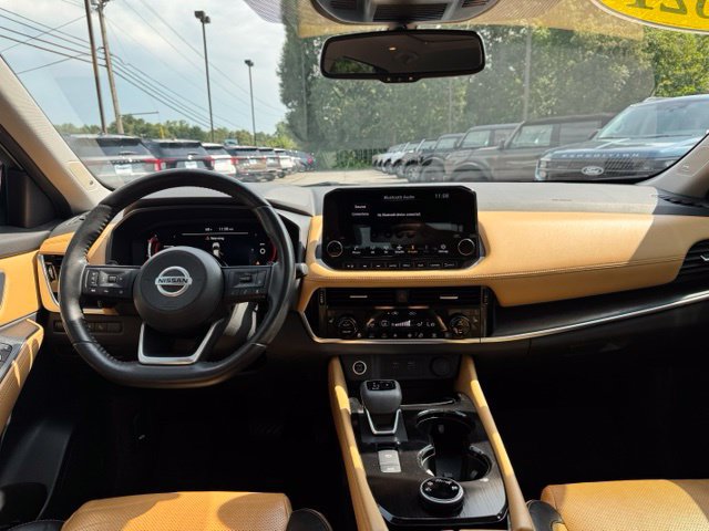 Used 2021 Nissan Rogue Platinum AWD/4WD image 17