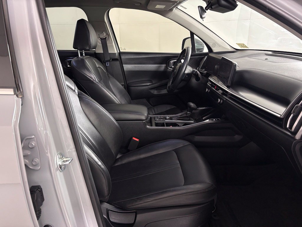 Used 2025 Kia Sorento S w/ Panoramic Sunroof Package FWD image 47