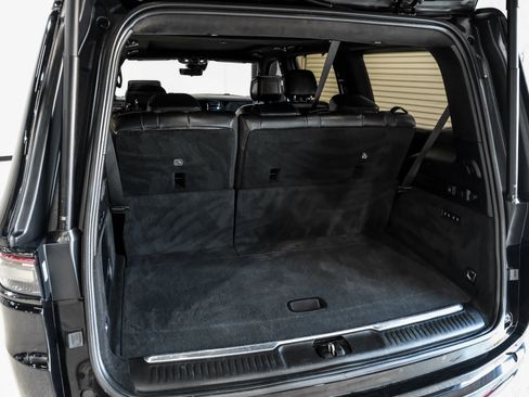 Used 2022 Jeep Grand Wagoneer Series II image 65