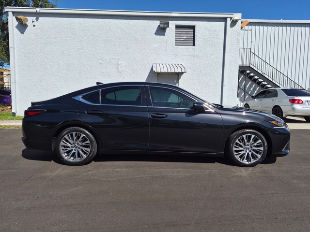 Used 2021 Lexus ES 350 w/ Premium Package FWD image 4