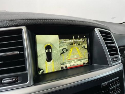 Used 2016 Mercedes-Benz GL 450 4MATIC image 33