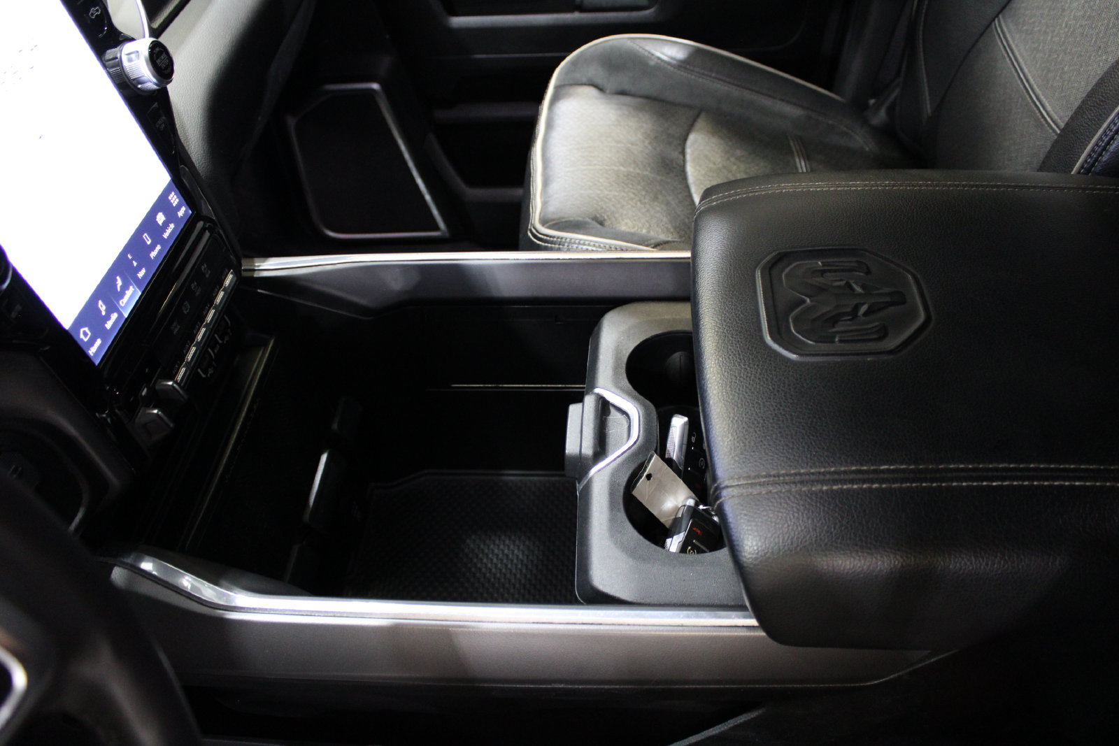 Used 2022 RAM 2500 Laramie AWD/4WD image 19