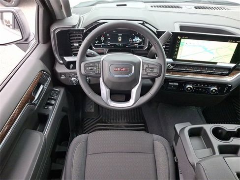 New 2025 GMC Sierra 1500 Elevation image 9