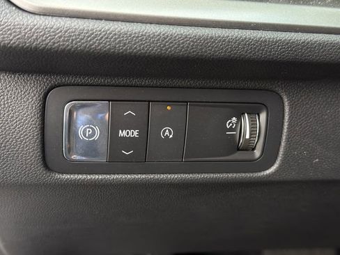 New 2026 Chevrolet Traverse LT FWD image 16