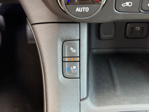 Used 2019 GMC Acadia Denali w/ Technology Package AWD/4WD image 22
