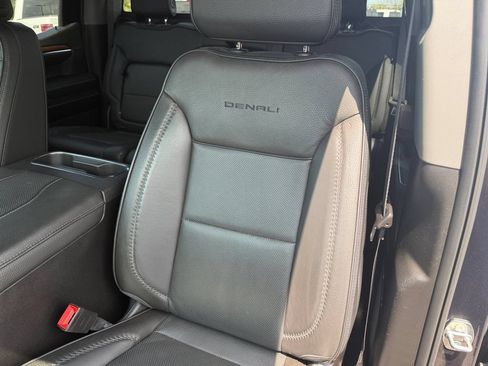 Used 2024 GMC Sierra 1500 Denali w/ Denali Reserve Package AWD/4WD image 39