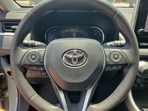 Used 2023 Toyota RAV4 XLE Premium FWD image 19
