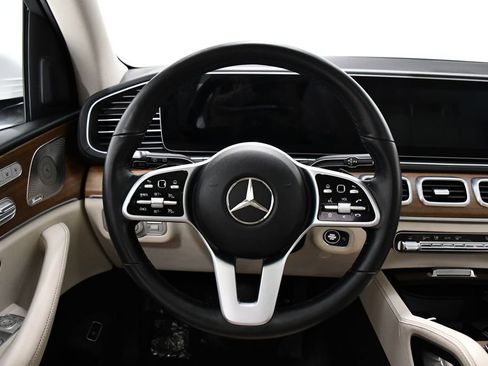Used 2022 Mercedes-Benz GLS 450 4MATIC image 9