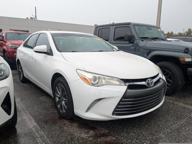 Used 2016 Toyota Camry XLE FWD image 1