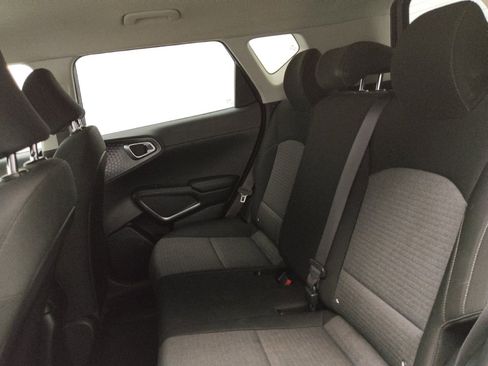 Used 2020 Kia Soul S FWD image 18