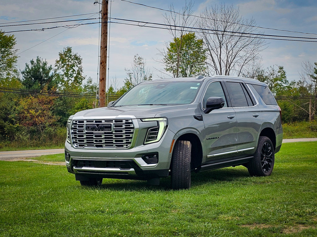 New 2026 GMC Yukon Denali w/ Sun & Power Step Package AWD/4WD image 7