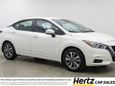 Used 2025 Nissan Versa SV image 1