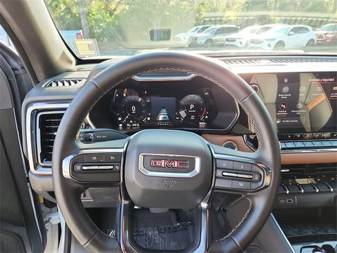 Certified 2025 GMC Canyon AT4 image 21