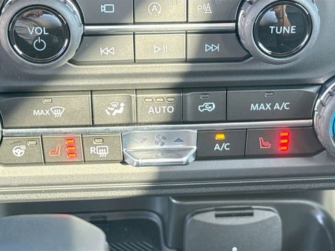 New 2025 Ford Bronco Outer Banks image 29