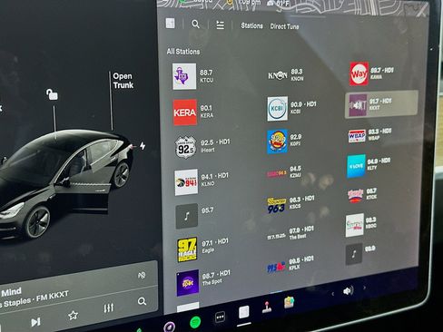 Used 2021 Tesla Model 3 Standard Range Plus RWD image 18
