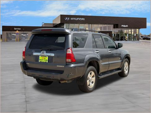 Used 2007 Toyota 4Runner SR5 RWD image 9