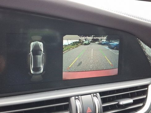 Used 2023 Alfa Romeo Giulia Quadrifoglio w/ Active Assist Plus Package image 18