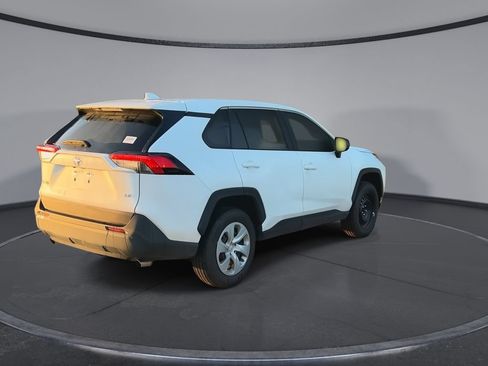 Used 2023 Toyota RAV4 LE FWD image 8