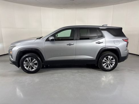 Used 2025 Chevrolet Equinox LT AWD/4WD image 5