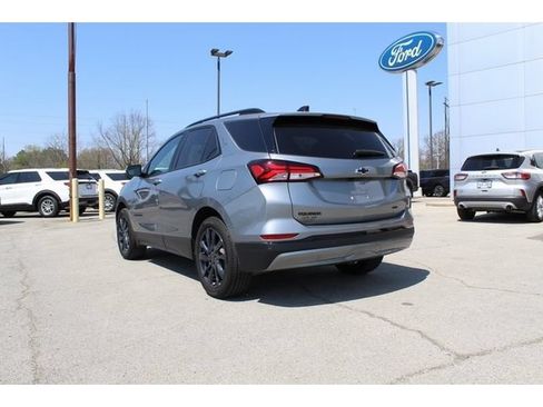 Used 2024 Chevrolet Equinox RS AWD/4WD image 3