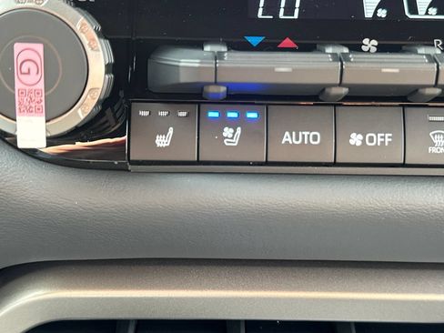 New 2026 Toyota Sequoia Platinum AWD/4WD image 29