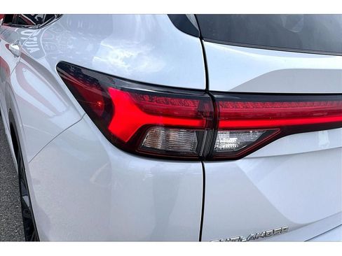 Used 2024 Mitsubishi Outlander Ralliart image 33