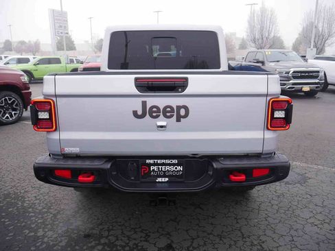 Certified 2024 Jeep Gladiator Rubicon image 24