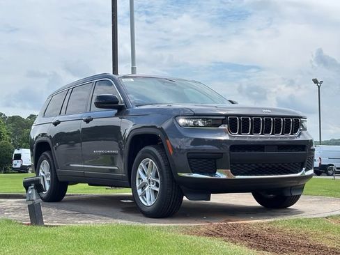 New 2026 Jeep Grand Cherokee L Laredo AWD/4WD image 1