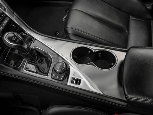 Used 2017 INFINITI Q60 3.0t w/ Premium Plus Package 3.0T image 22