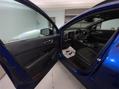 Used 2023 Kia Sportage X-Line image 11