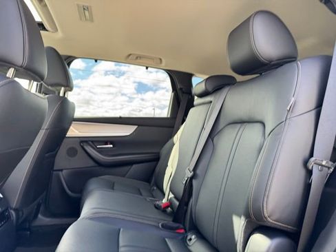 New 2026 MAZDA CX-90 Plug-In Hybrid w/ Preferred image 12